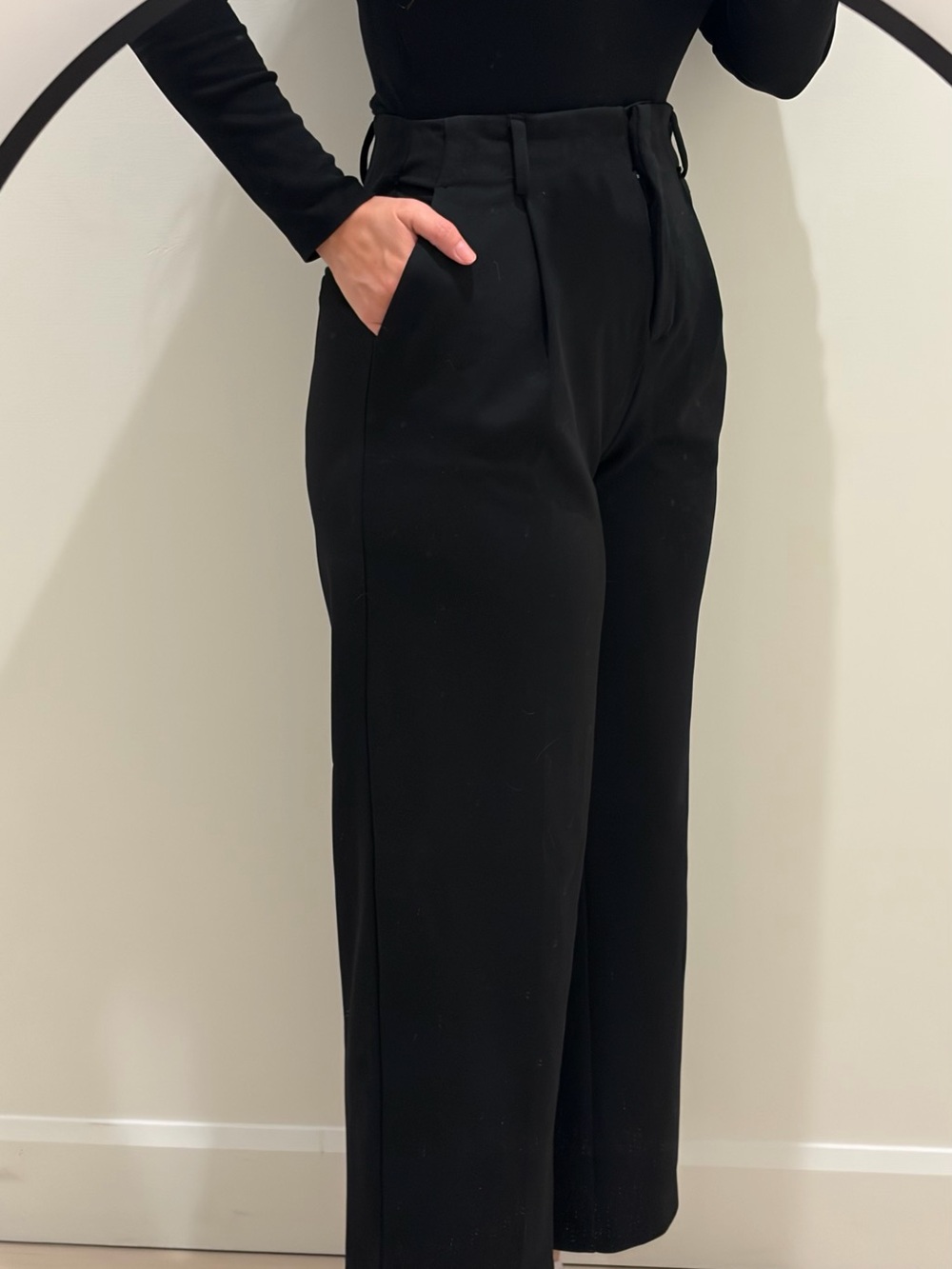 Reitmans Black High-Rise Wide-Leg Trousers